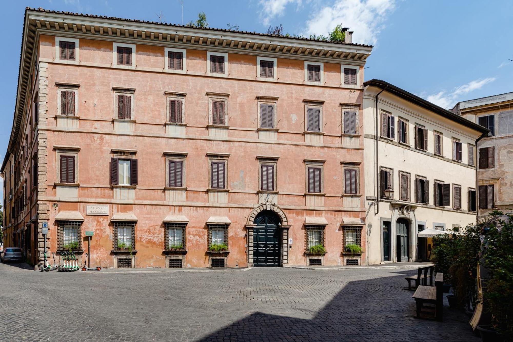 Piazza Margana Private * Rom
